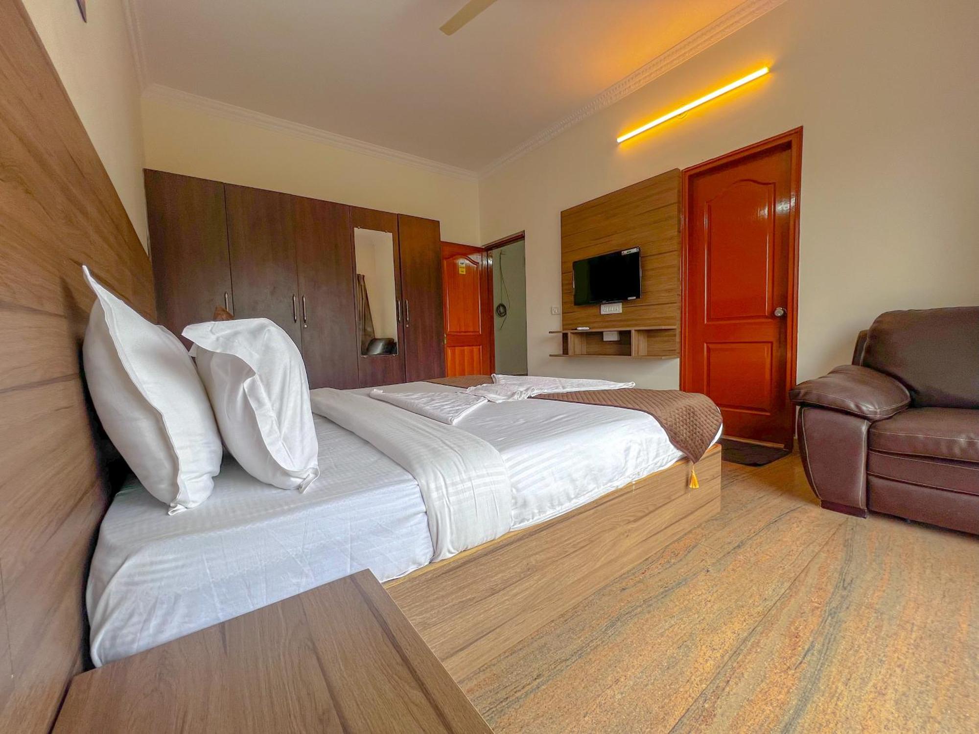 Hotel Elite By Agira Hotels-Free Airport Pickup Or Drop Yelahanka Bagian luar foto