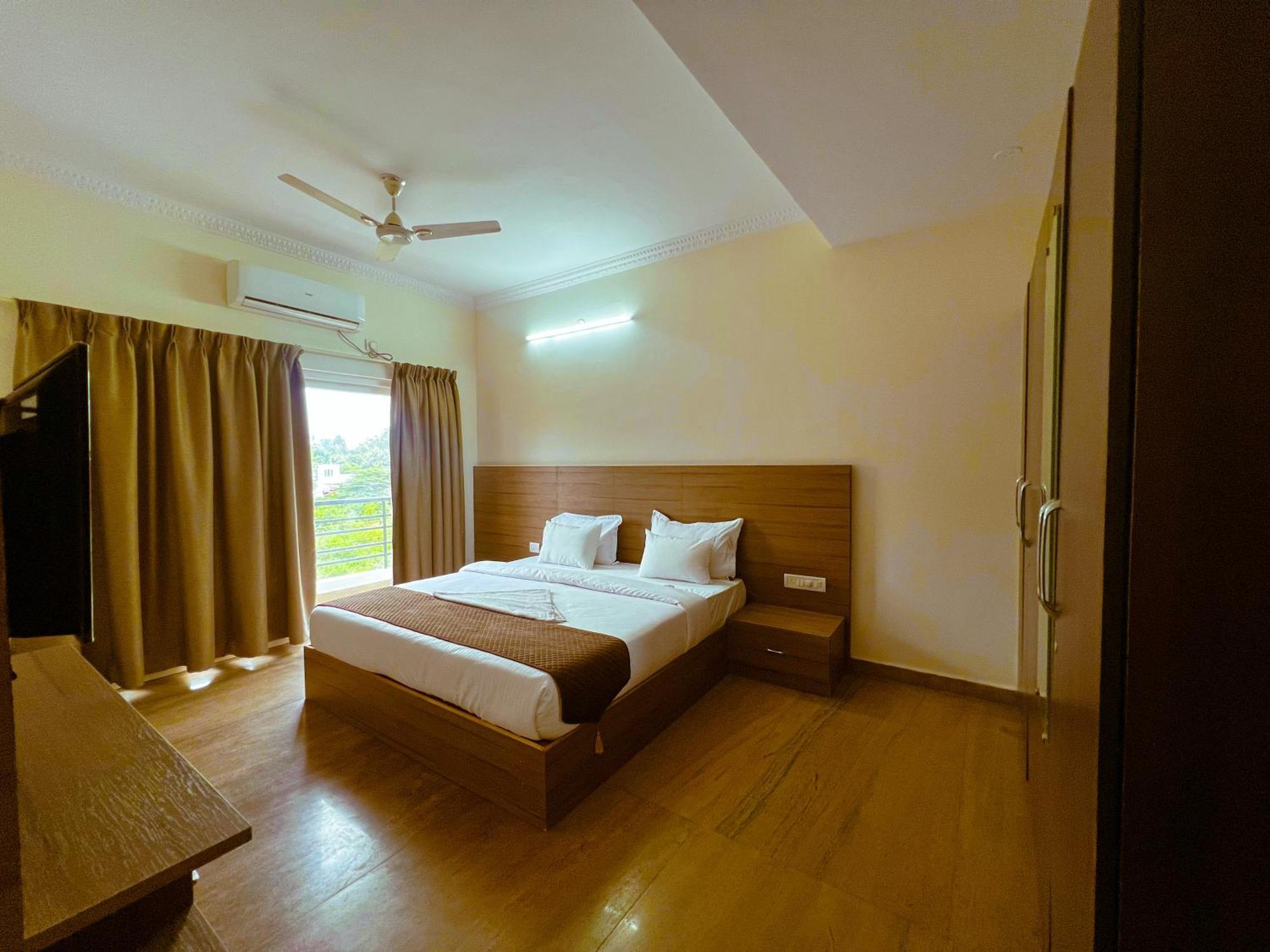 Hotel Elite By Agira Hotels-Free Airport Pickup Or Drop Yelahanka Bagian luar foto